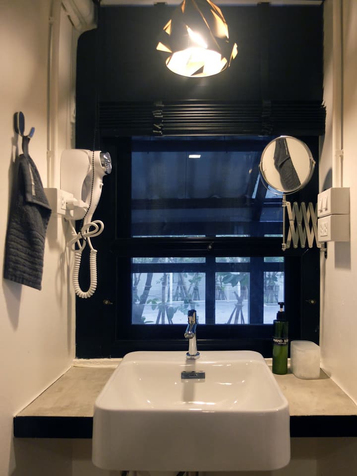 Monomer Hostel Bangkok
