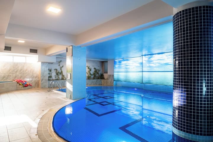 Parion Hotel