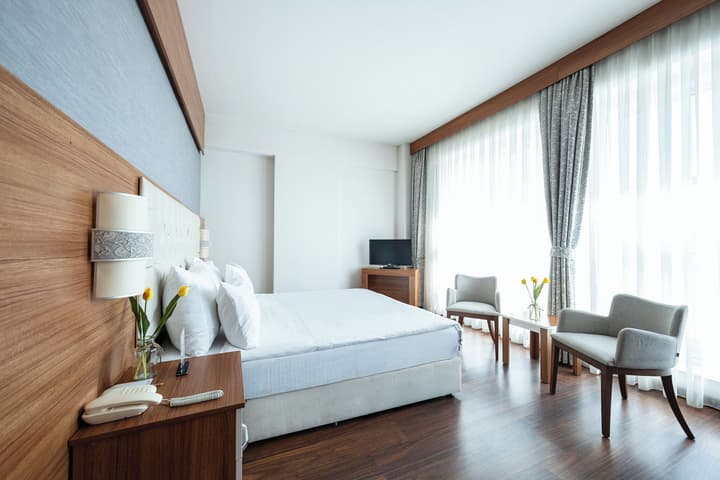 Parion Hotel