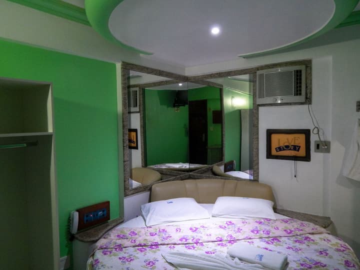 Hotel Love Story