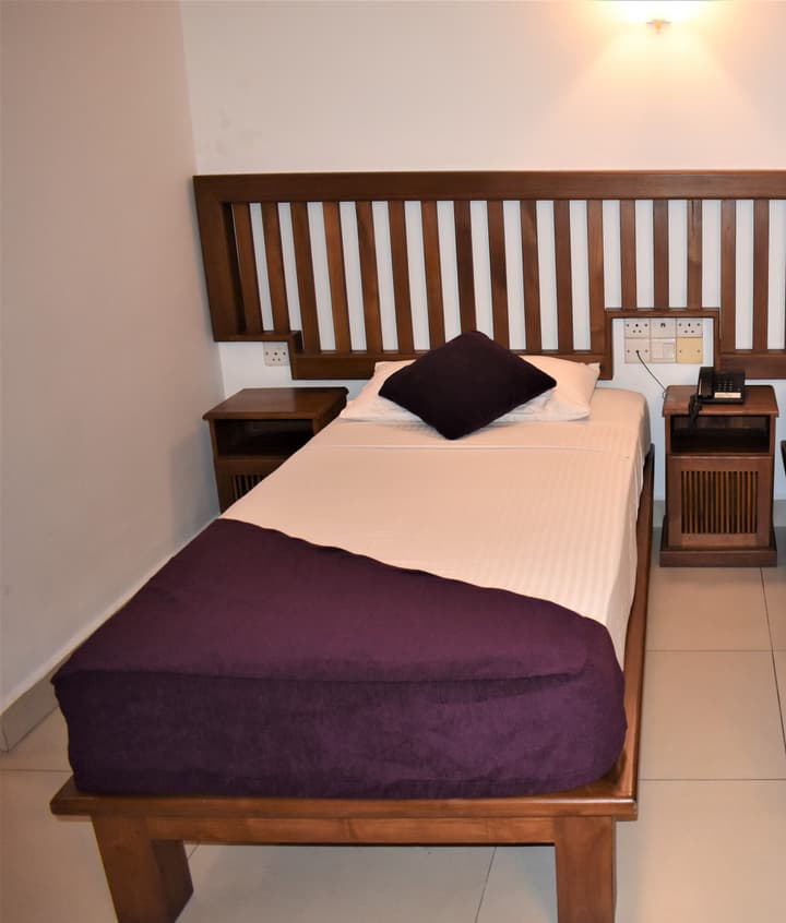 Port View City Hotel