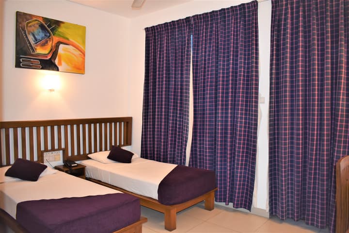 Port View City Hotel