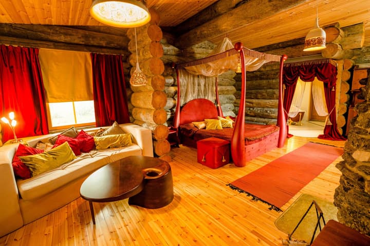 Kakslauttanen Arctic Resort