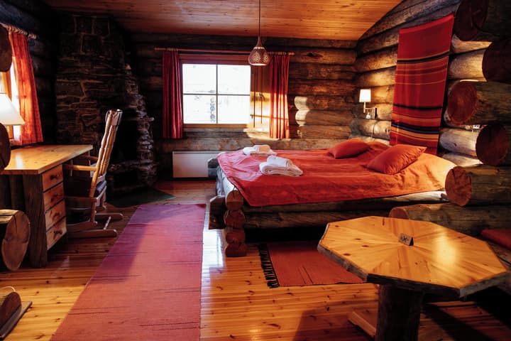 Kakslauttanen Arctic Resort