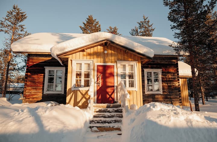 Kakslauttanen Arctic Resort