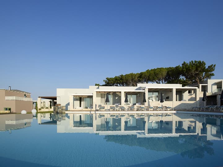 Kakkos Beach Hotel - Adults Only