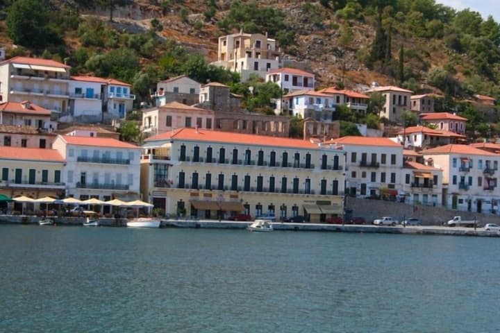 Aktaion City Hotel