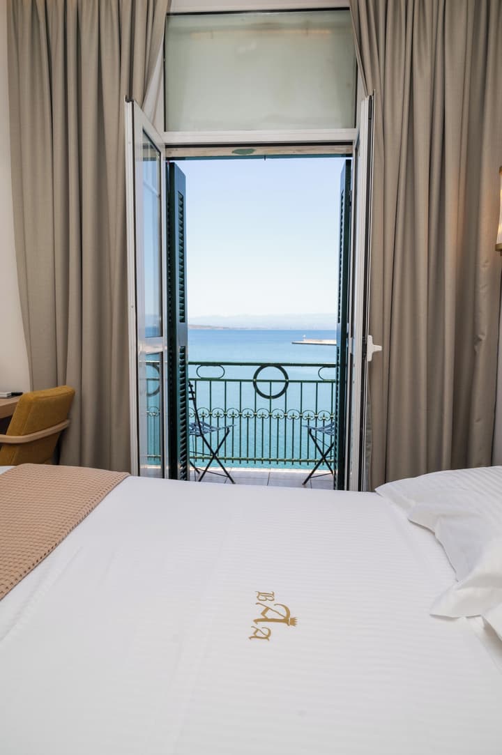 Aktaion City Hotel