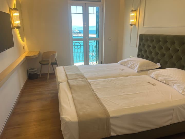 Aktaion City Hotel