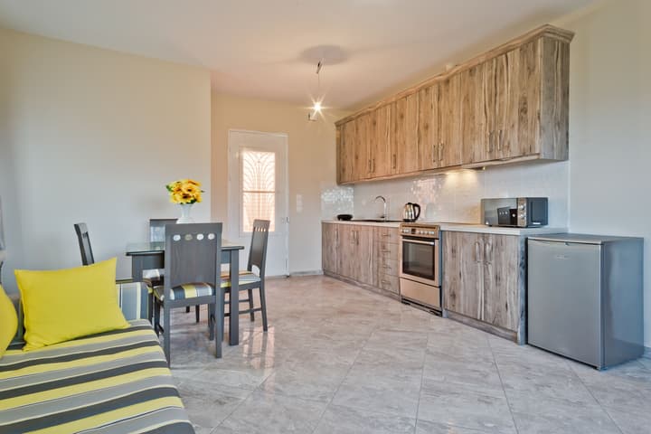Montemar Studios & Apartments