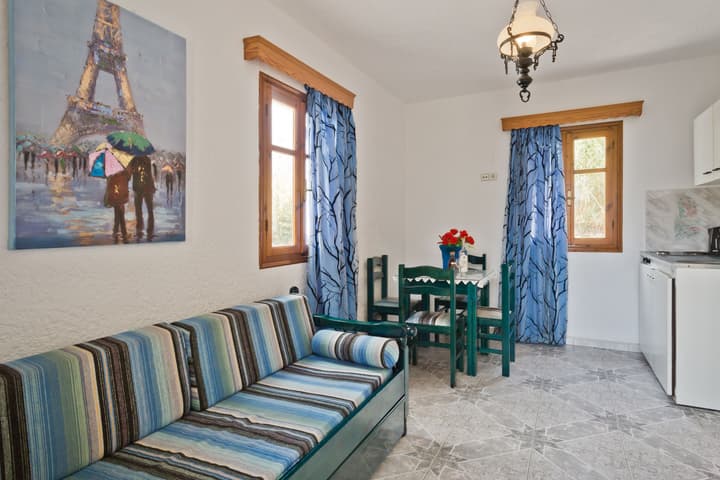 Montemar Studios & Apartments