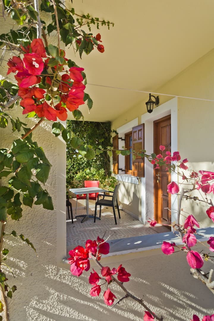 Montemar Studios & Apartments
