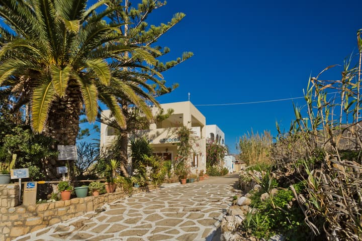 Montemar Studios & Apartments
