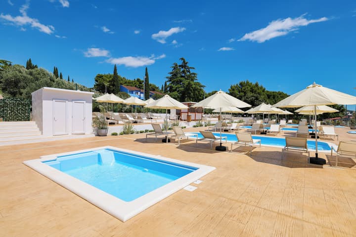 Apartments Medena