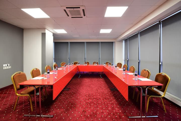 Opera Suite Hotel