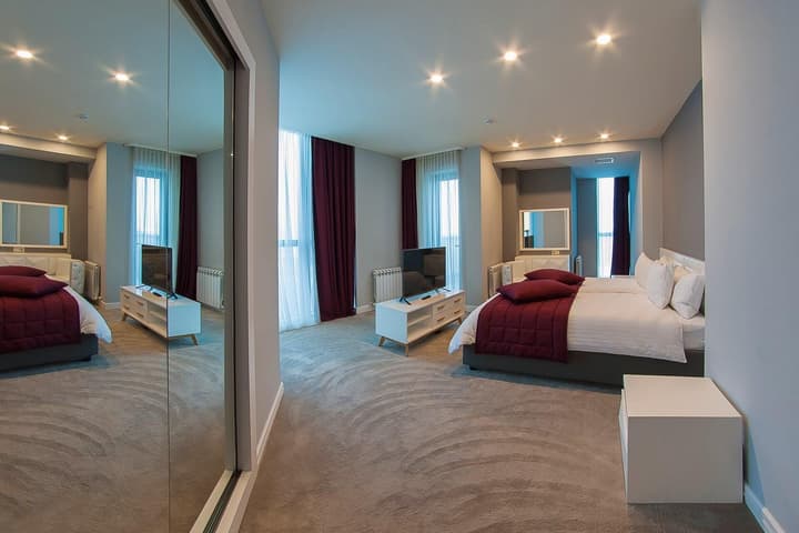 Opera Suite Hotel