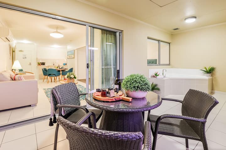 1770 Lagoons Central Apartment Resort