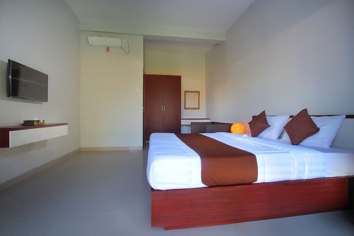 Sri Kandi Inn