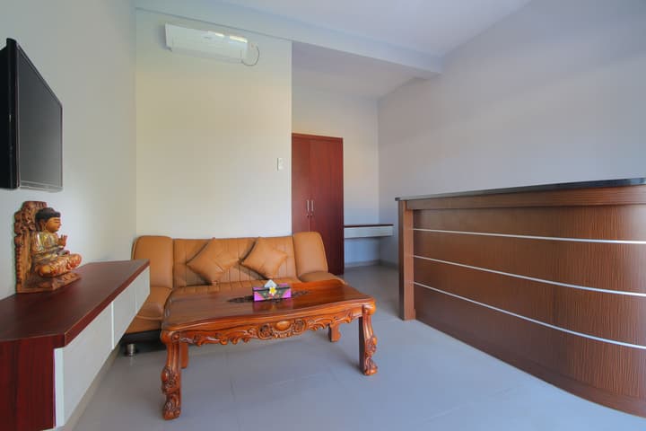 Sri Kandi Inn