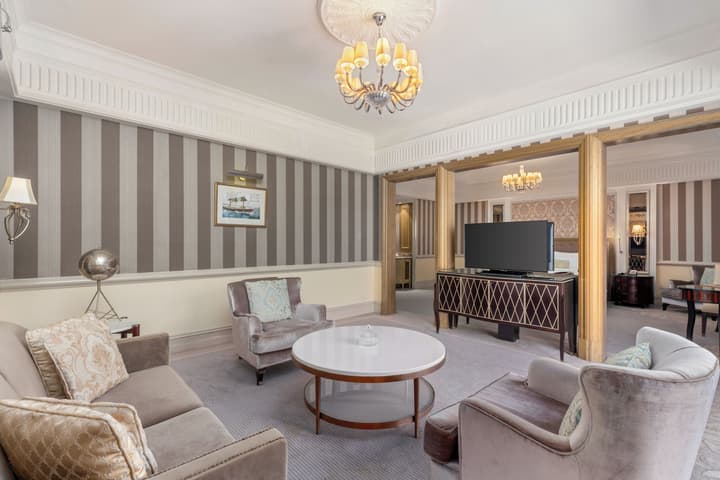 Al Habtoor Palace - Preferred Hotels & Resorts