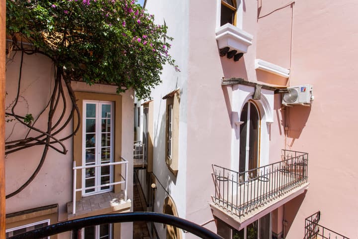 Garlands del Rio Riverside Boutique Hotel