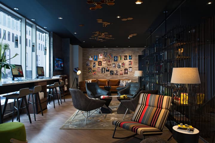 Renaissance Montreal Downtown Hotel