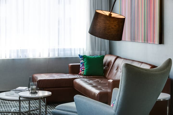 Renaissance Montreal Downtown Hotel