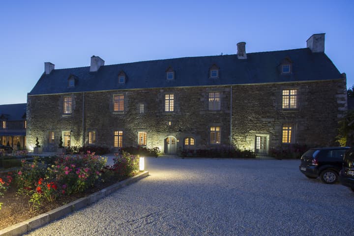Hôtel de L'Abbaye Le Tronchet - Handwritten Collection
