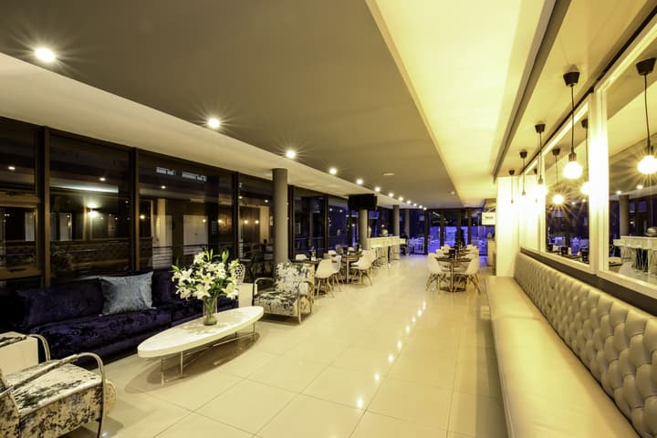 The Nicol Hotel and Apartments