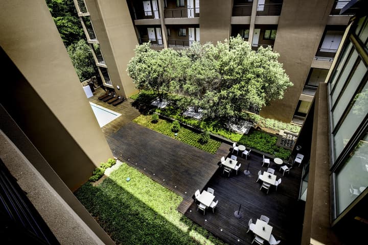 The Nicol Hotel and Apartments