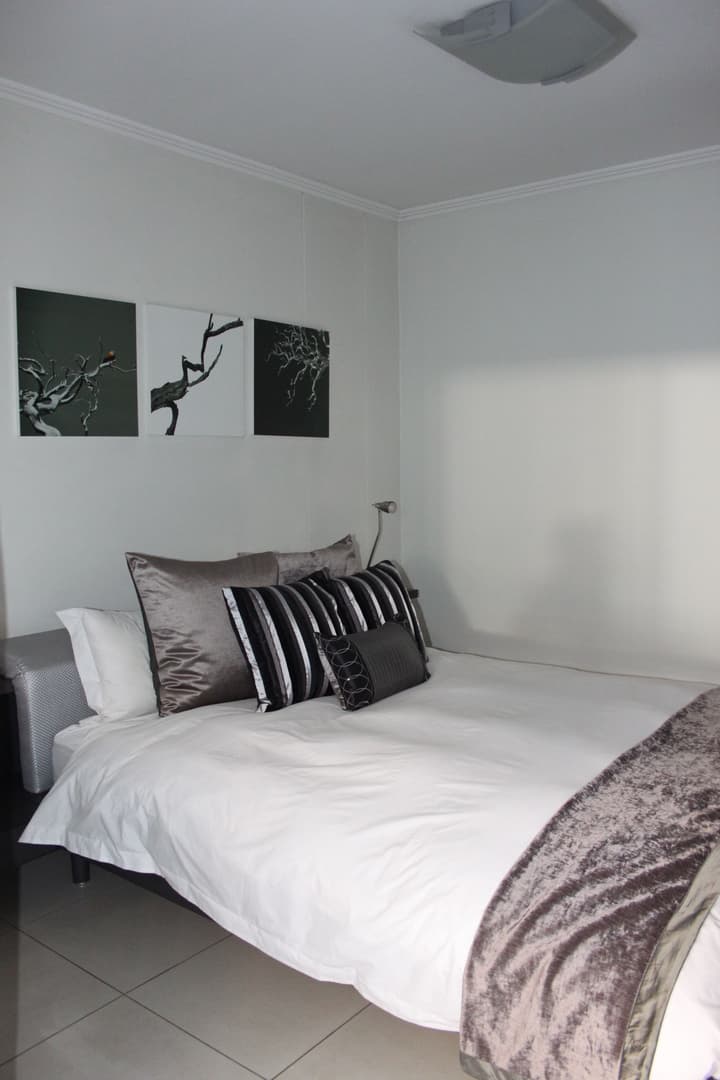 The Nicol Hotel and Apartments