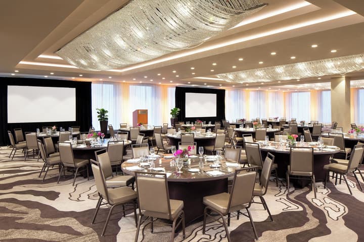 The Westin Dallas Downtown