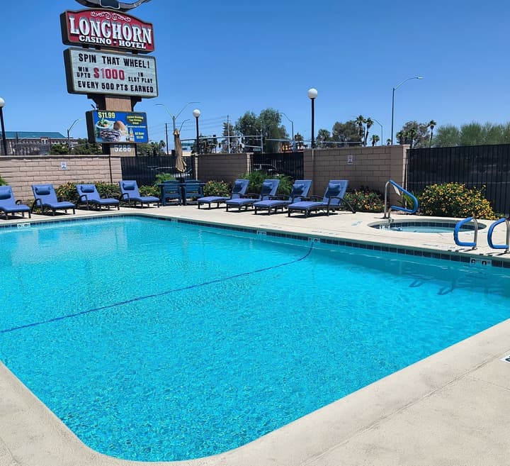 Longhorn Casino & Hotel