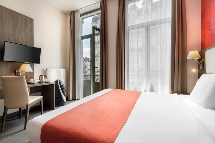 Dansaert Hotel