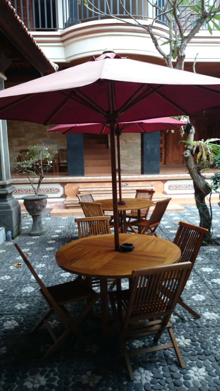 Agus Beach Inn