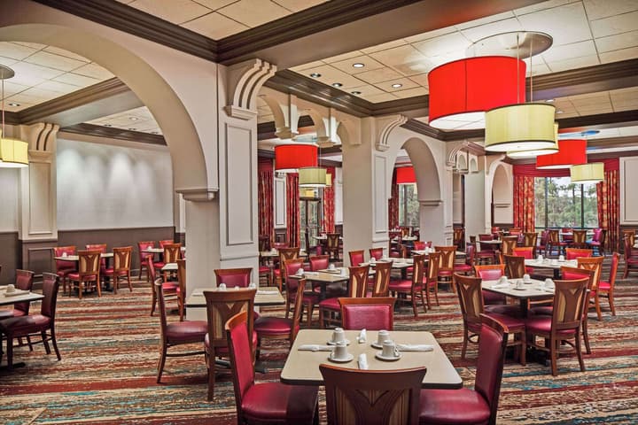 Wyndham Garden Lake Buena Vista – Disney Springs® Area