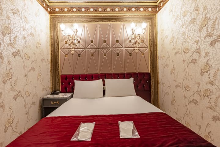 Laleli Blue Marmaray Hotel