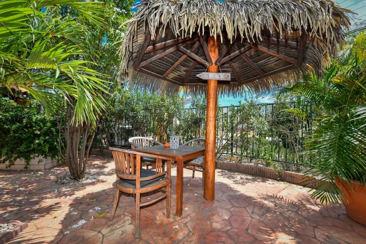 Brisas Studio Apartments - Adults Only