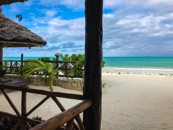 Jambiani White Sands Beach Bungalows