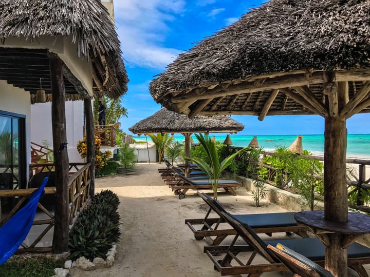 Jambiani White Sands Beach Bungalows