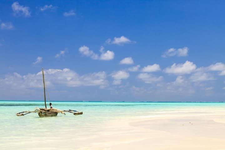 Jambiani White Sands Beach Bungalows