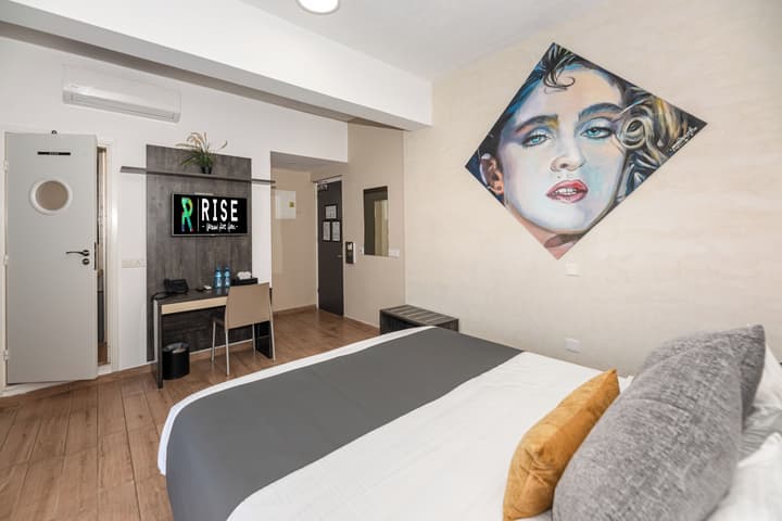 Rise Urban Art Hotel