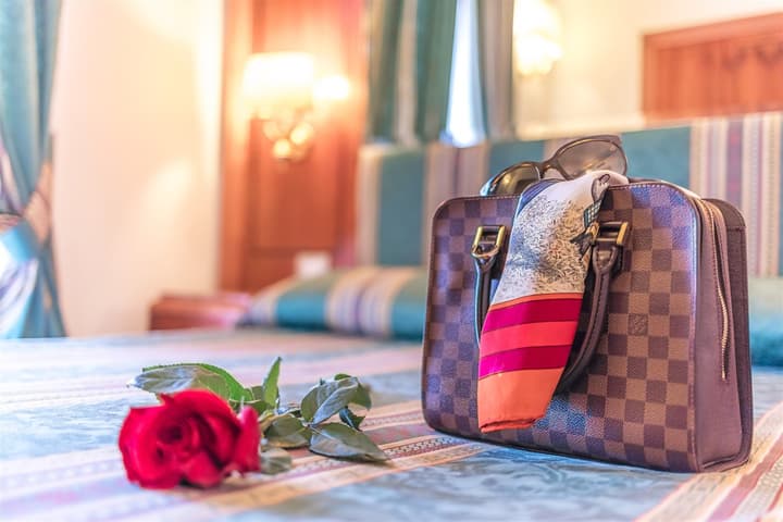 Raeli Hotel Lux