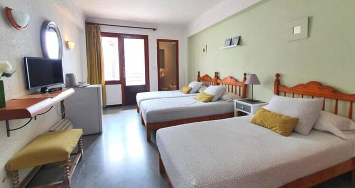 Hostal Saturno