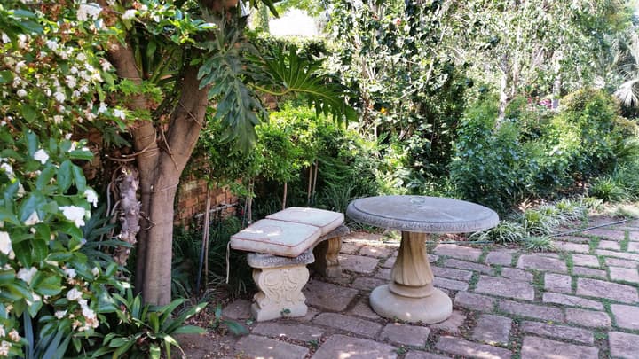 Royal Ridge Guest House and Apartments