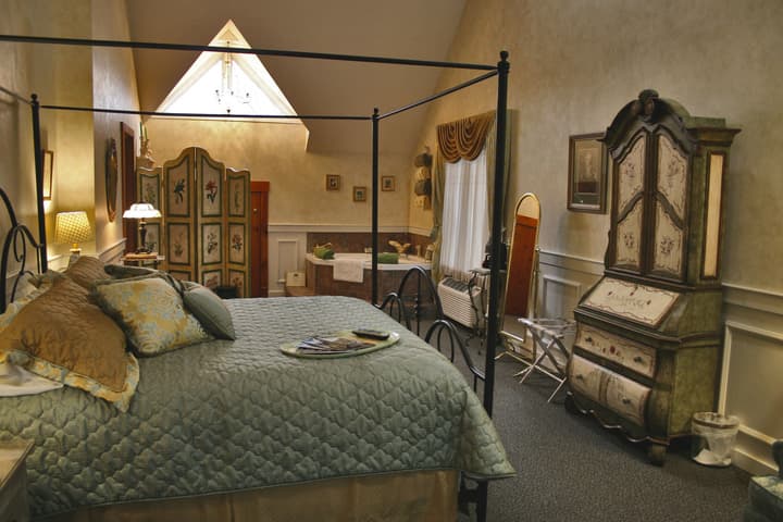 The Lodge at Grant's Trail