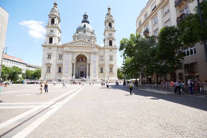MGZN Basilica Rooms