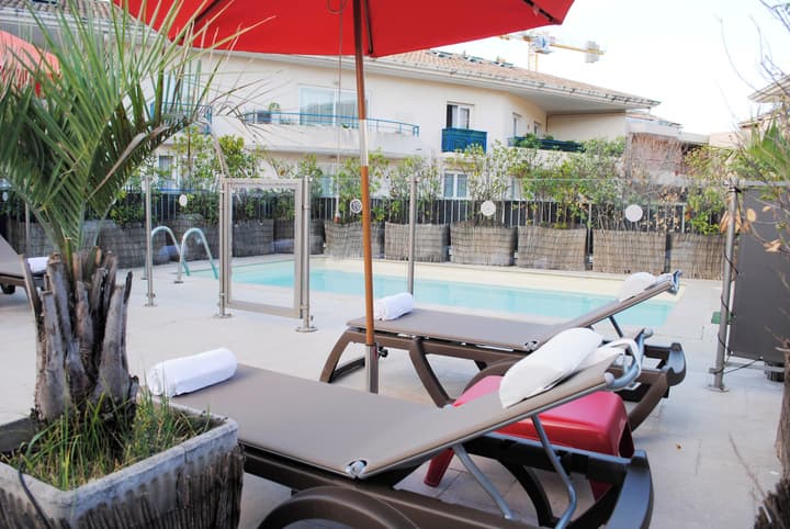 BRIT HOTEL Confort Le Revest Sainte Maxime