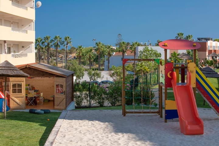 Interpass VAU Hotel & Apartaments