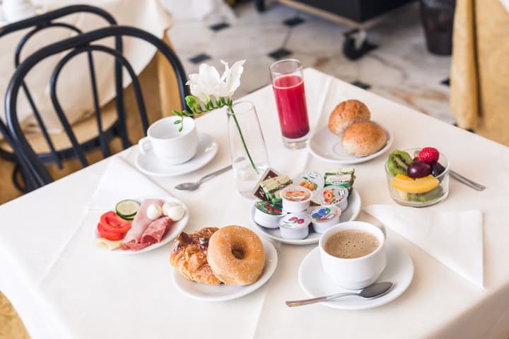 Raeli Hotel Regio